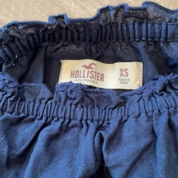 Hollister top XS. - Picture 2 of 5